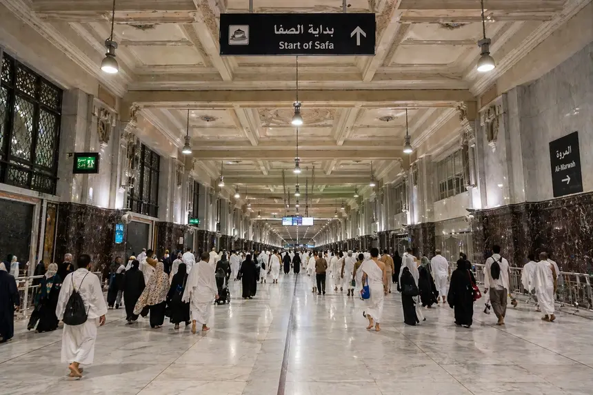 Koridor Mas'a tempat pelaksanaan sa'i antara Bukit Shafa dan Marwah di Masjidil Haram Mekkah